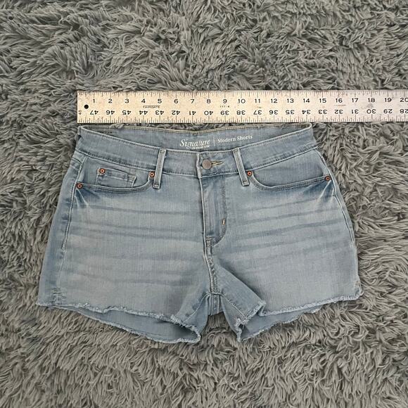 Levi’s Signature Modern Shorts Blue Jeans Denim Shorts Women’s 2 26 Cut-Offs - Picture 3 of 7